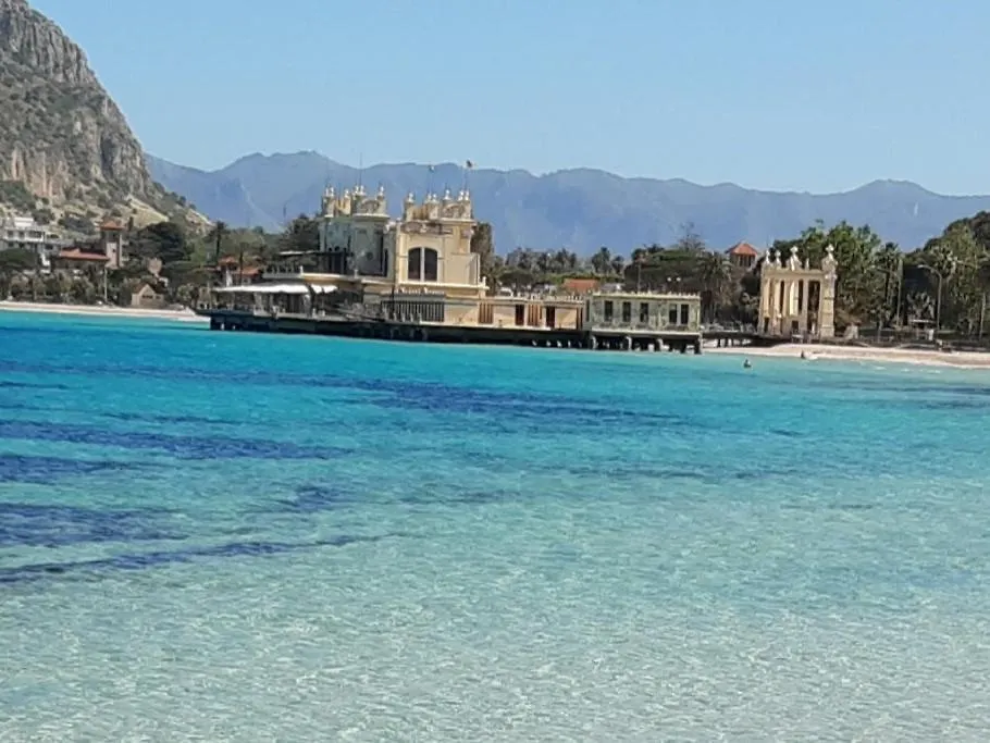 Holiday home Casa Giorgia Mondello Villa Palermo