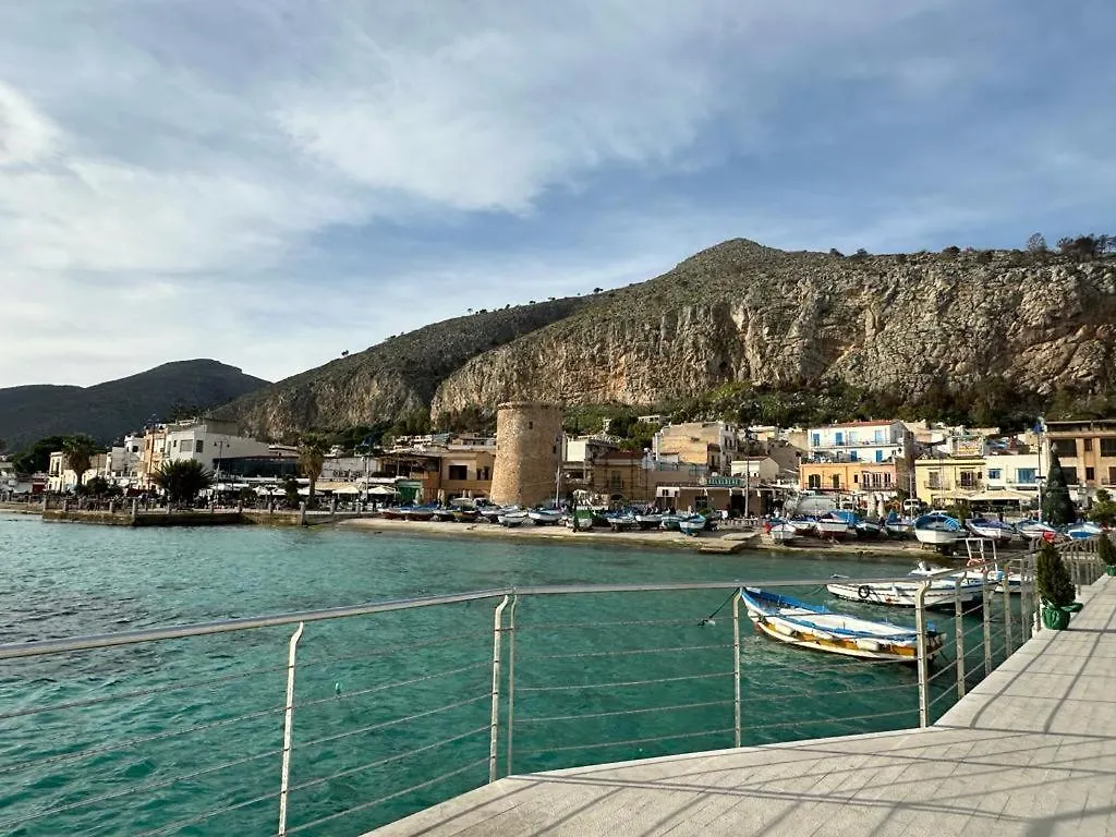 Casa Giorgia Mondello location